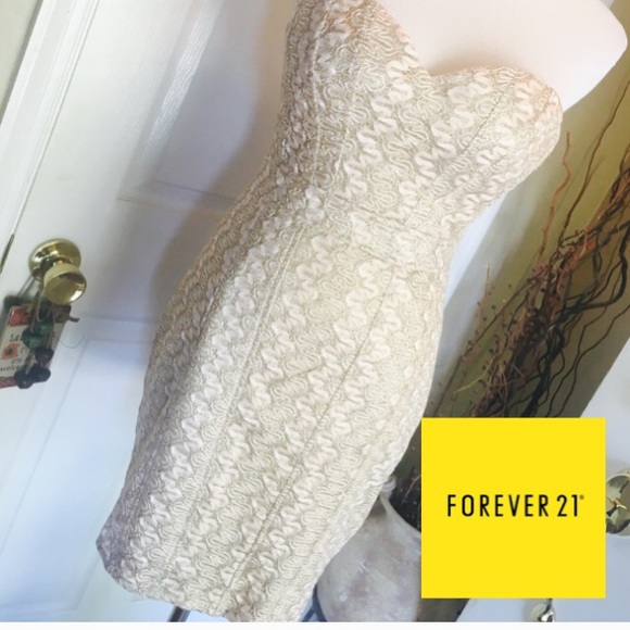 Forever 21 Dresses & Skirts - Forever 21 Strapless Dress